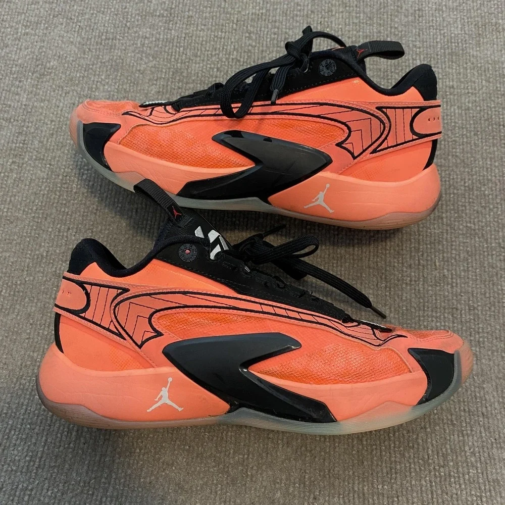 Jordan Shoes Mens‎ 8 Low Top Basketball Sneakers DX8733-800 Mango Luka Doncic